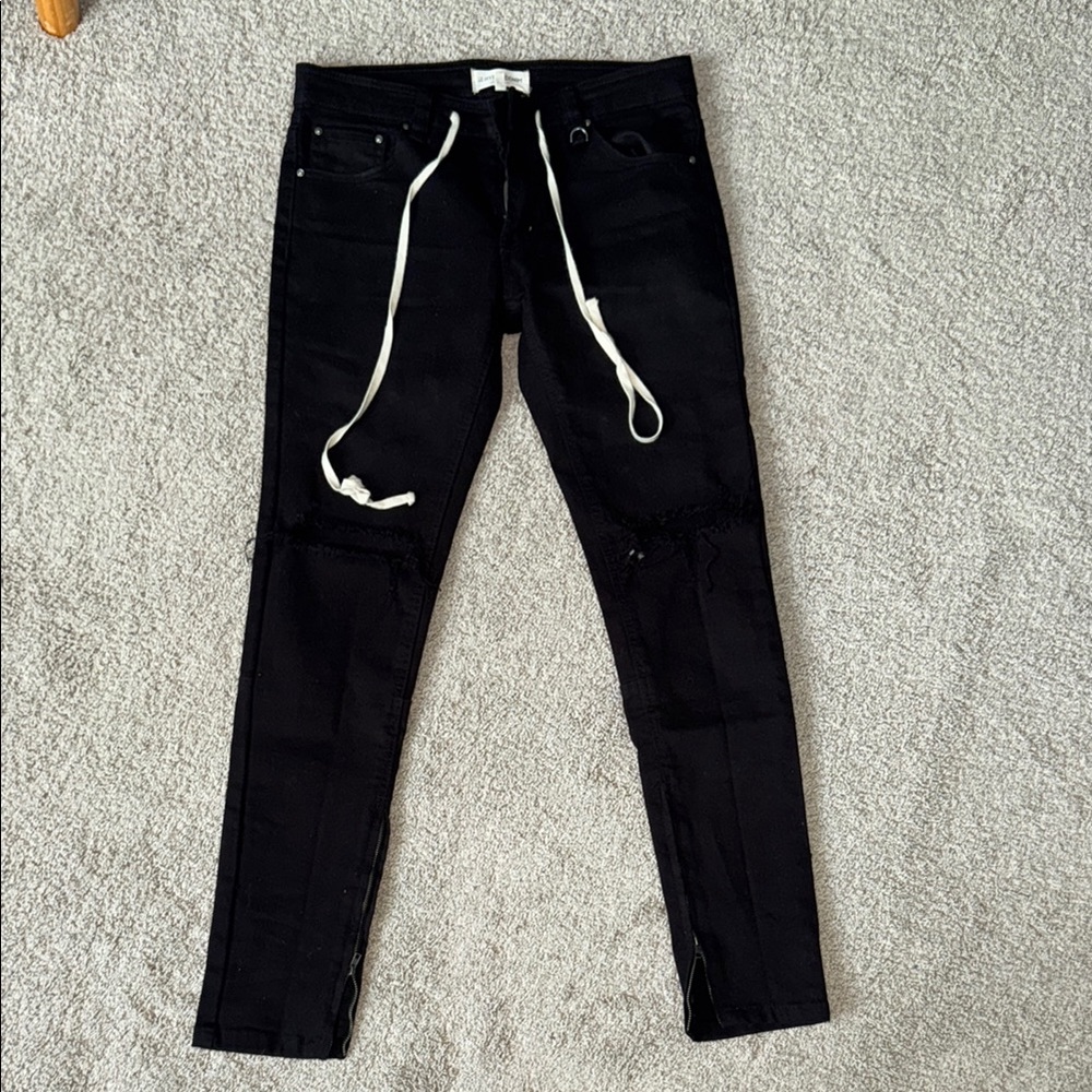 Sleek Black Skinny Jeans for Men